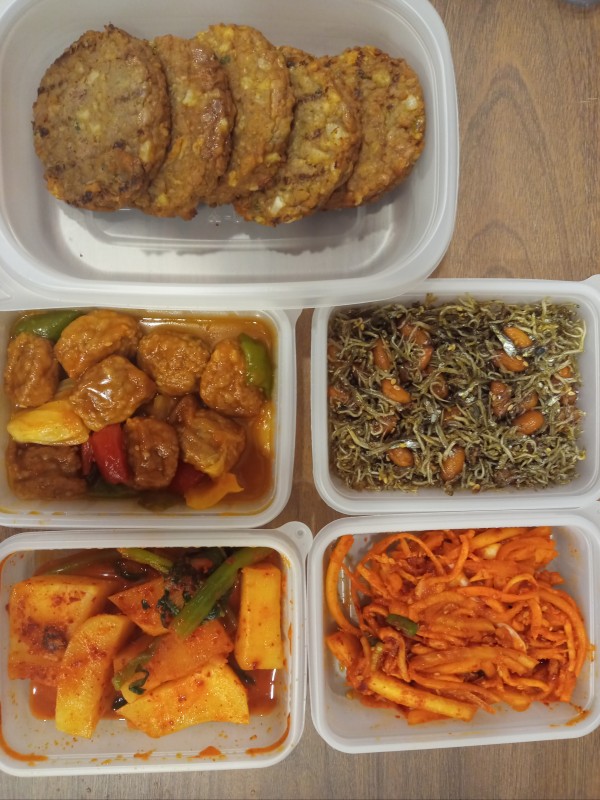 정직한식사, 반찬배달, 반찬, 저염식, 환자식사, 식단제반찬, 아이반찬, 반찬배달, 다이어트 2c4d504415ff4e869c27883eee47d72c_1650272519_8369.jpg