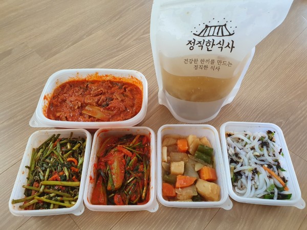 정직한식사, 반찬배달, 반찬, 저염식, 환자식사, 식단제반찬, 아이반찬, 반찬배달, 다이어트 f8efbe9a05dcc49a12afeacbb8f7be52_1653358862_3989.jpg